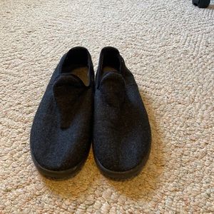 Allbirds wool lounger size 13 (M13). Color is a charcoal-type color.